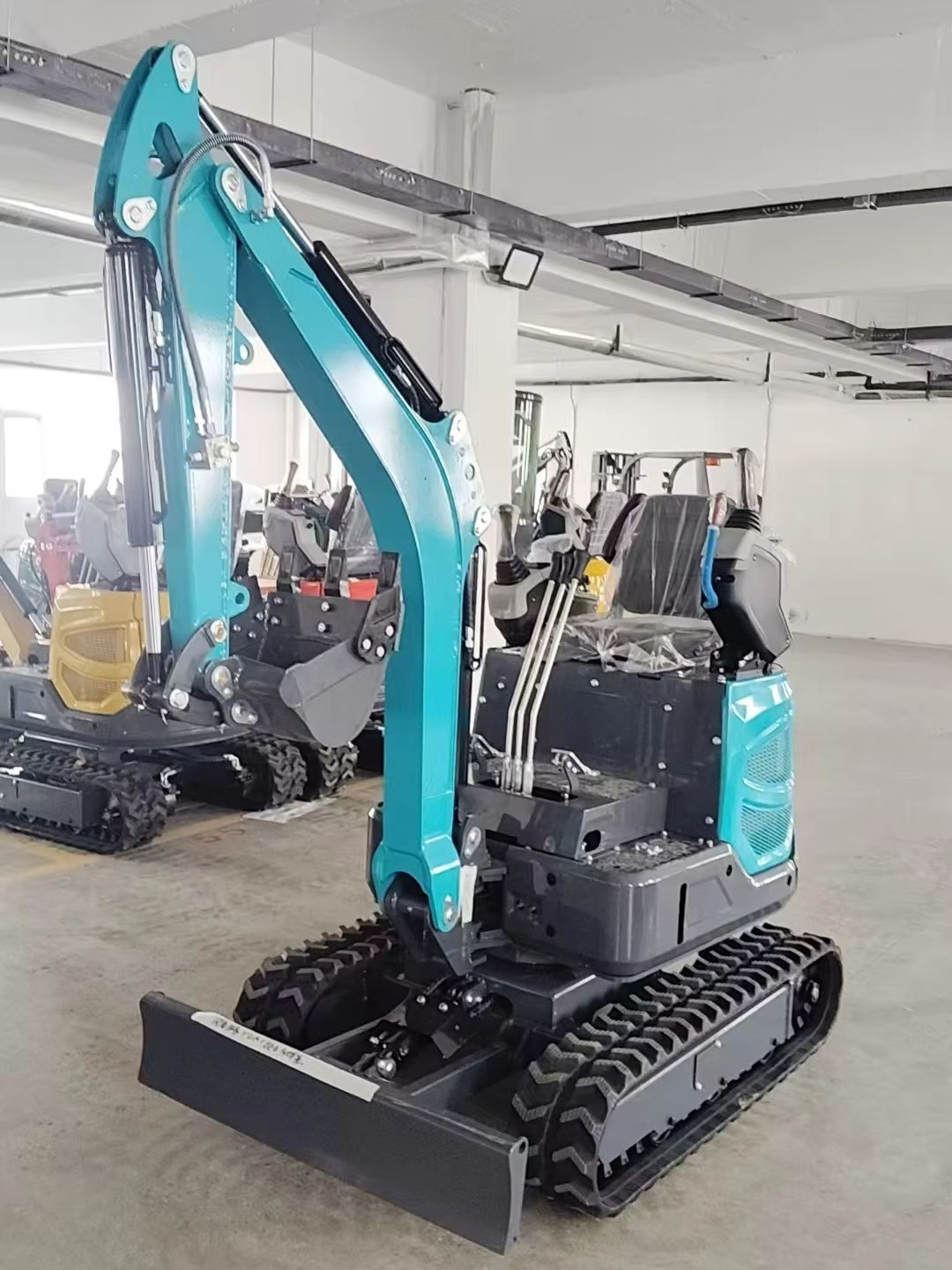 1.8 Ton Mini Excavator with At - Farming Pump For Agriculture 评论和价格